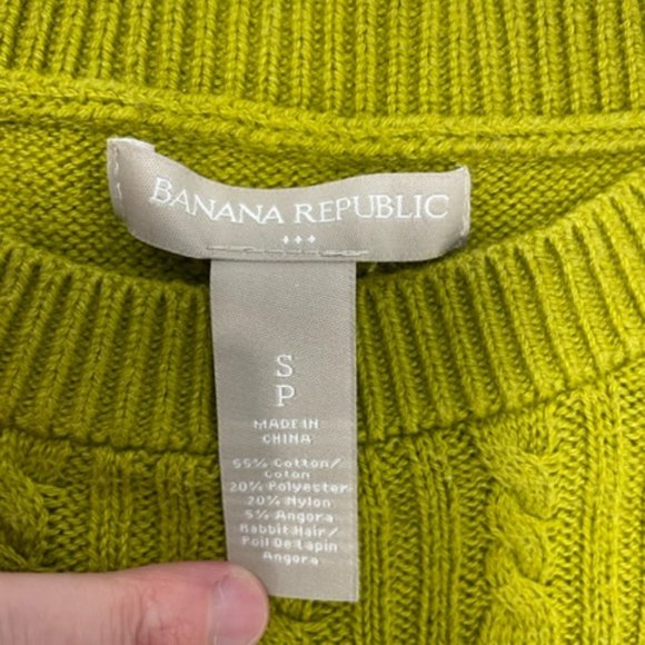 BANANA REPUBLIC Green Cable Knit Sweater with Shoulder Buttons ~ Size S… - Picture 9 of 14